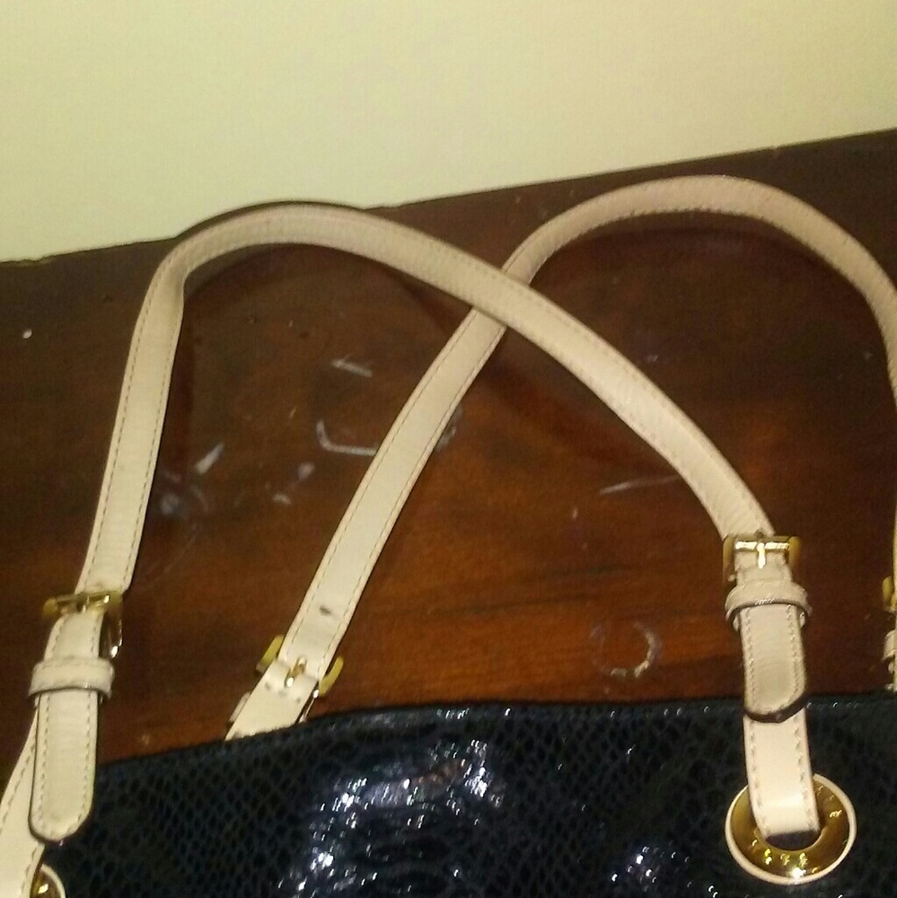 Purse - Picture 5 of 6